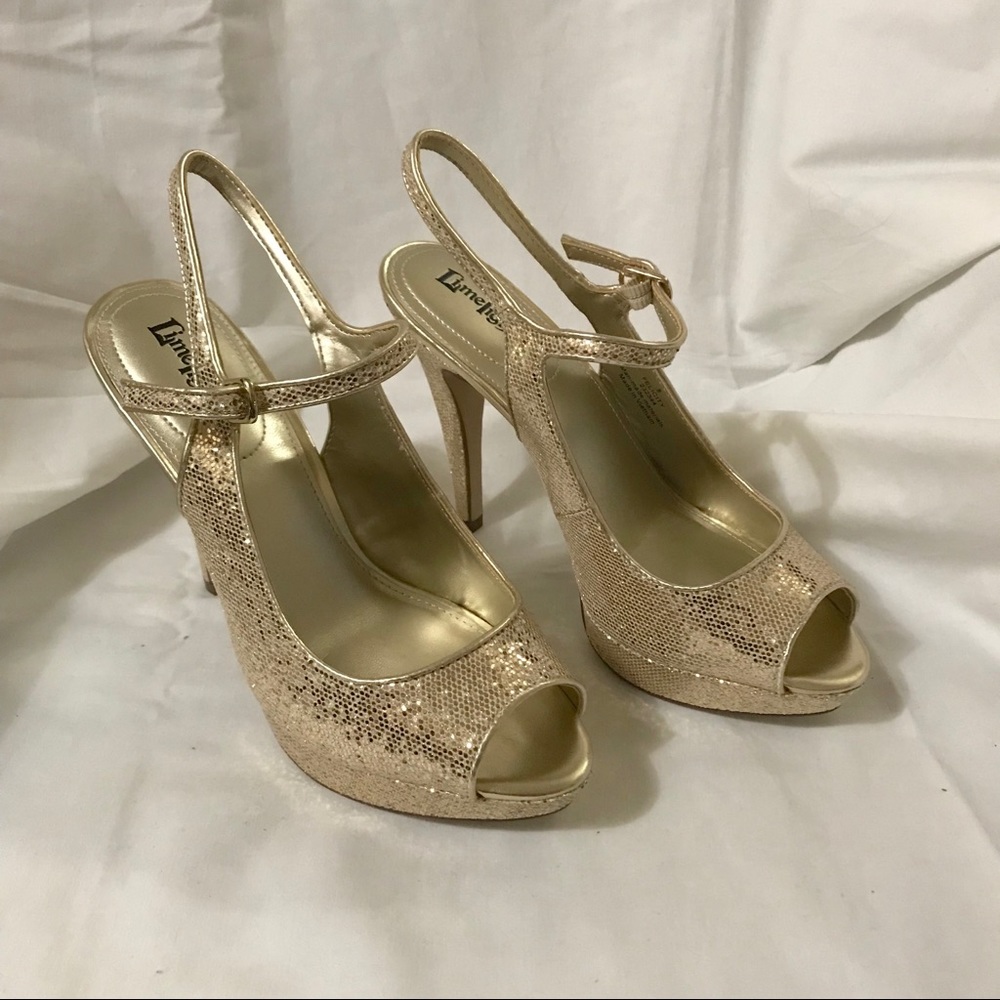 Sparkling gold heels